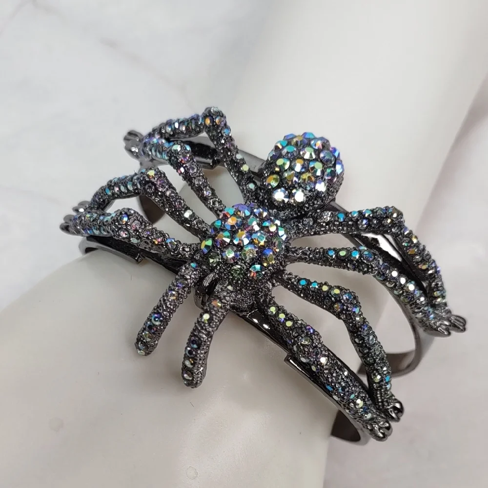 Kirk's Folly Enchanted Aurora Borealis Spider Bracelet - Picture 1 of 10